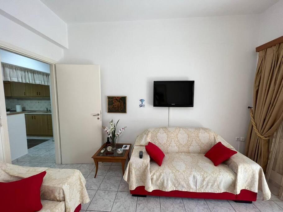 Local Apt Near City Lights 2 كاندية المظهر الخارجي الصورة